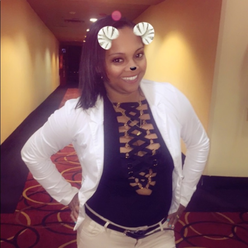 Meet your Posher, Leidy lorena